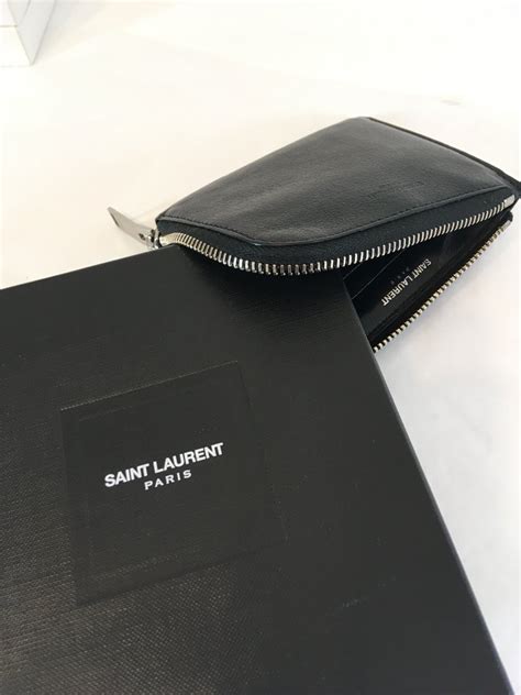 yves saint laurent porte feuille